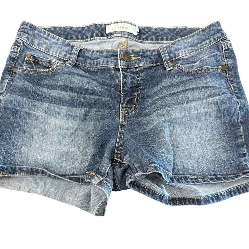 Vintage Torrid Blue Denim Shorts Womens 12 Low Rise Stretch Y2K 120684